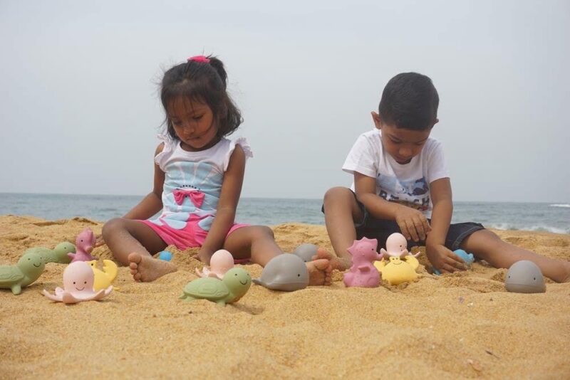 Zabawka Gryzak Wieloryb Tikiri