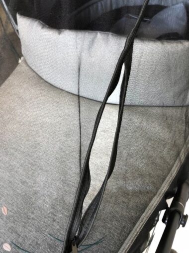 Uniwersalna Moskitiera