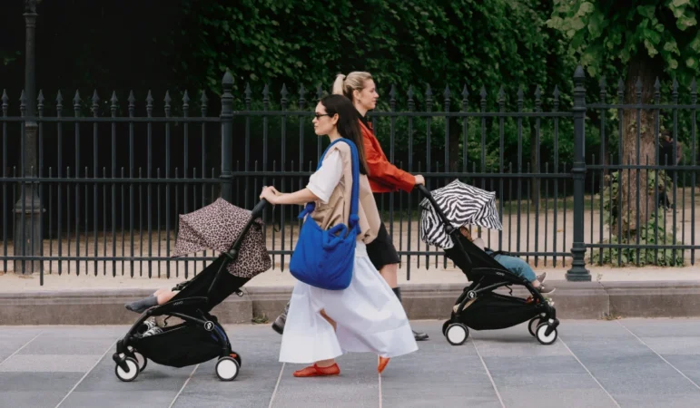 yoyo wózek do samolotu