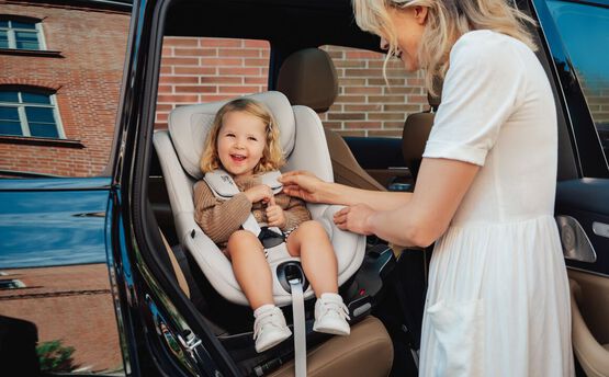 Fotelik samochodowy dla dzieci od Britax Fotelik samochodowy dla dzieci od Britax